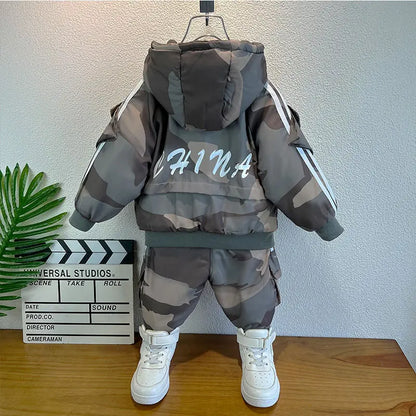 Boys' Baby Clothes Set Autumn and Winter New Children's Hooded Thickened Camo Sweater Pants 2 Piece Set